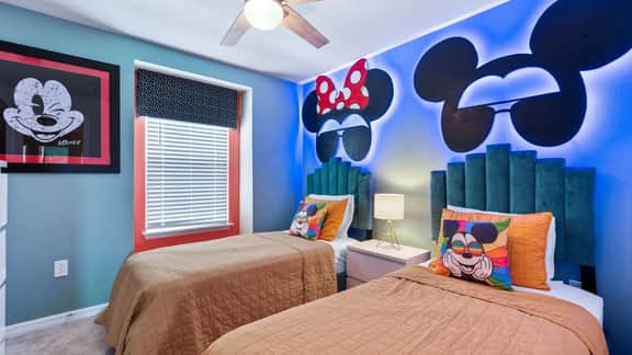 Comic Universe Villa